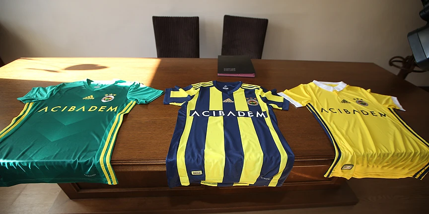 Fenerbahçe'nin forma sponsoru Acıbadem oldu